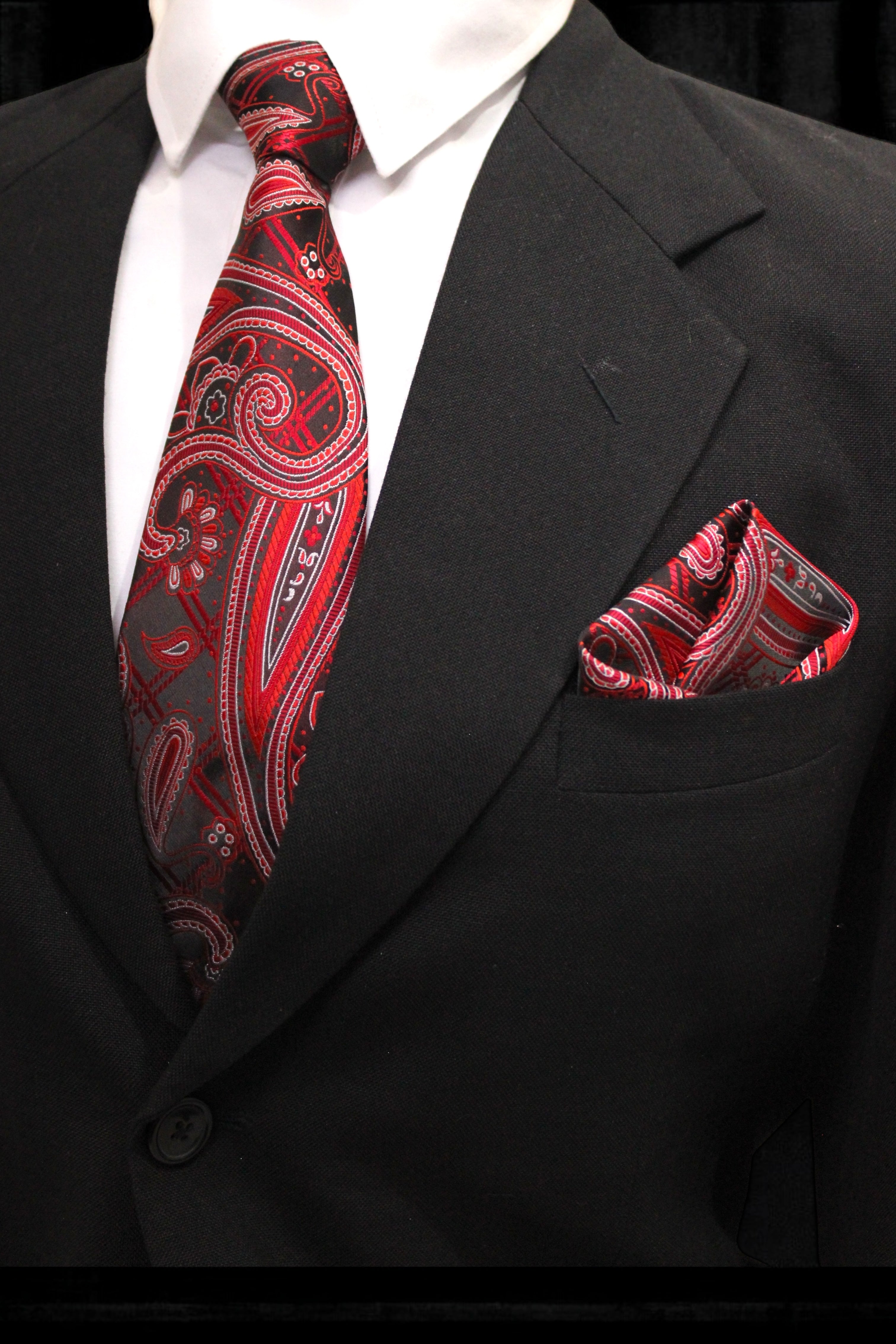 Red & Black Paisley Tie and Pocket Square Gift Set
