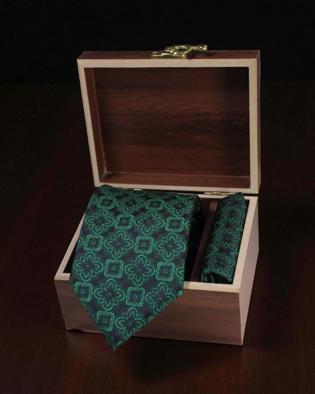 Emerald Green Geometric MicroSilk Tie with Pocket Square