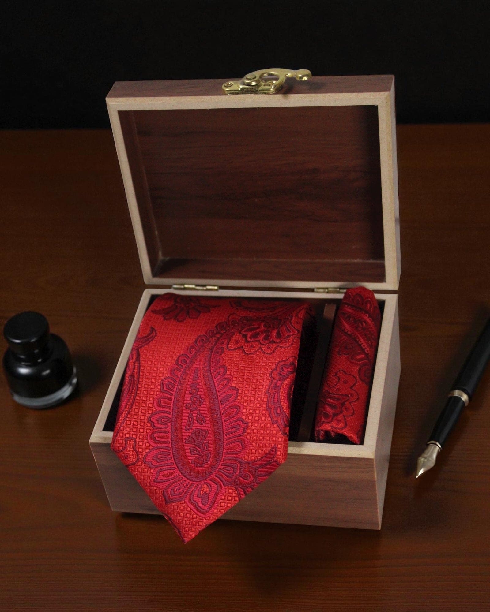 Red Paisley MicroSilk Tie with Pocket Square