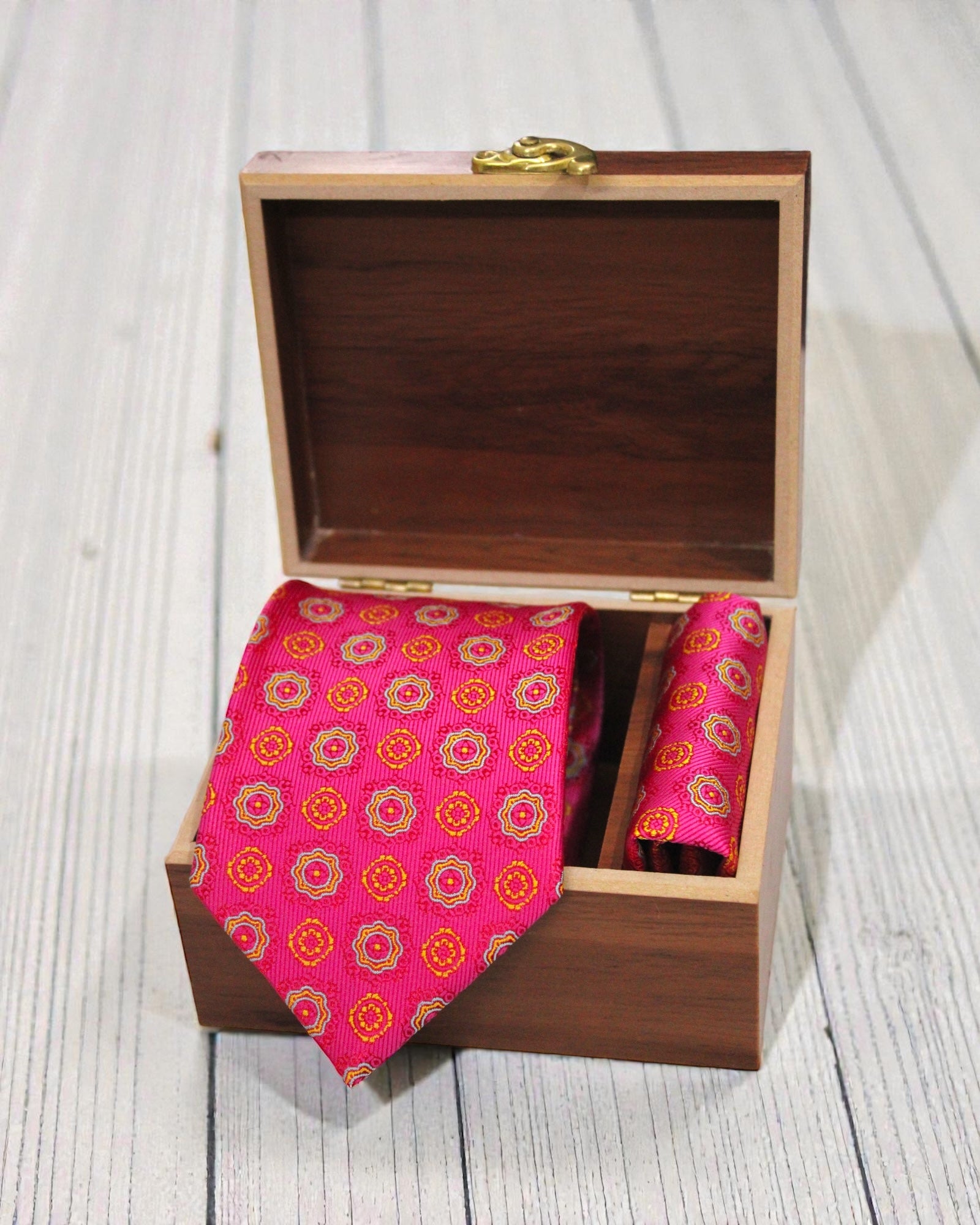 Hot Pink Geometric Microsilk Tie & Pocket Square Set
