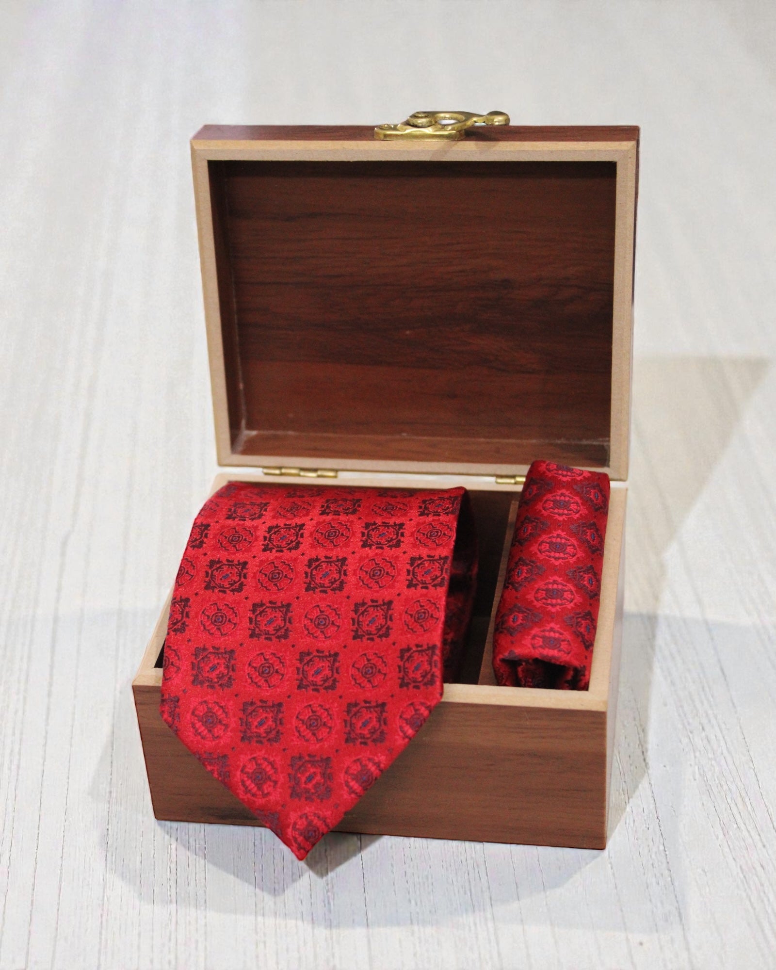 Crimson Red Medallion Microsilk Tie & Pocket Square Set