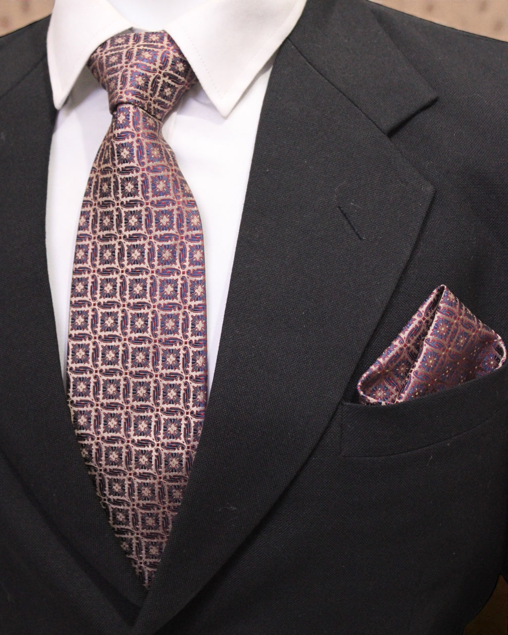 Navy Blue & Red Geometric Microsilk Tie Set with Pocket Square