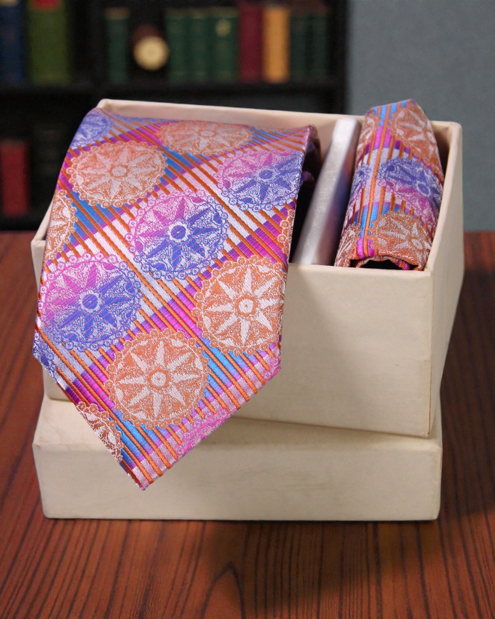 Multicolor Geometric Floral Microsilk Tie Set with Pocket Square