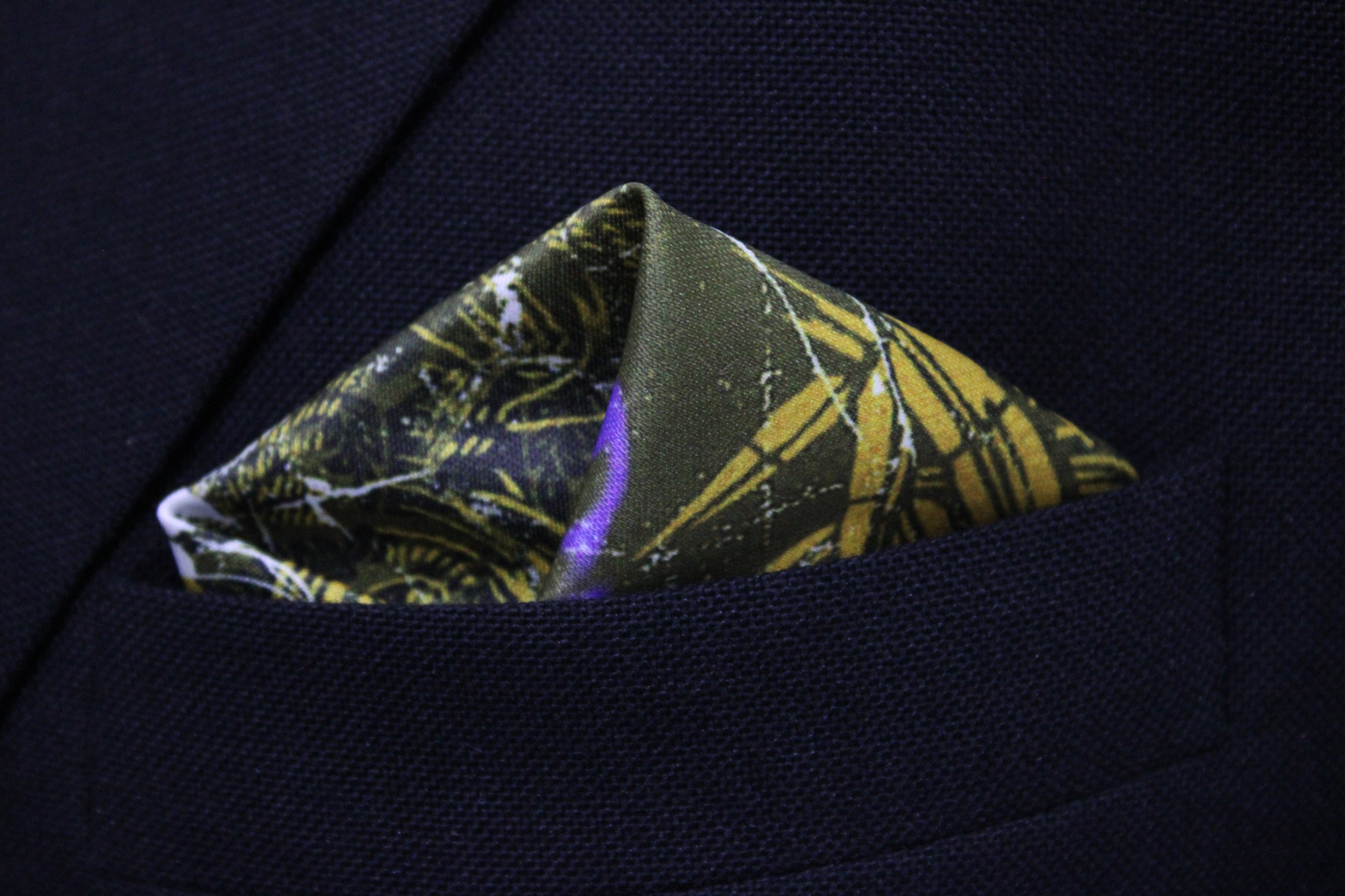 Tropical Vibe Artistic Floral Tie With Pocket Square