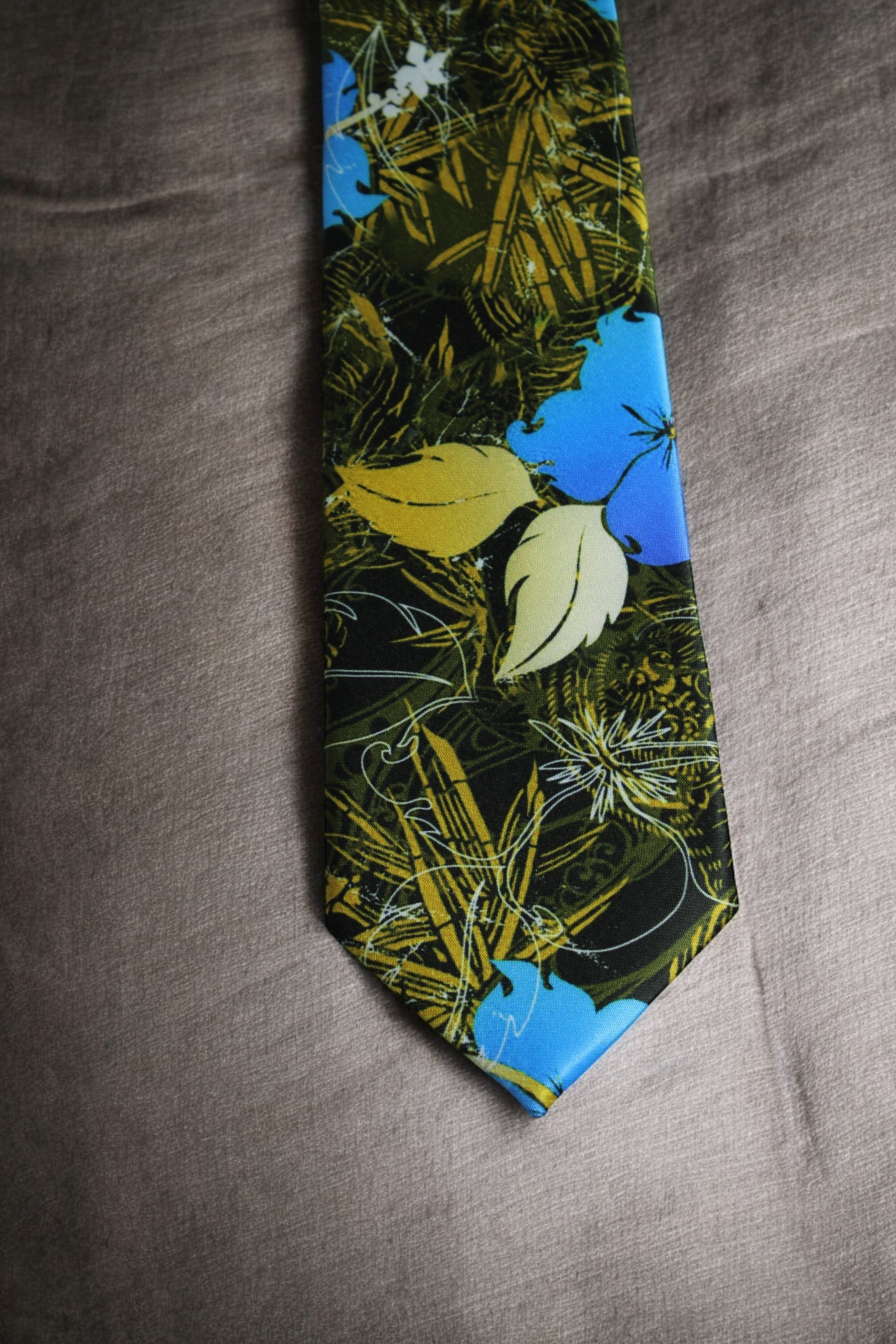 Tropical Vibe Artistic Floral Tie With Pocket Square