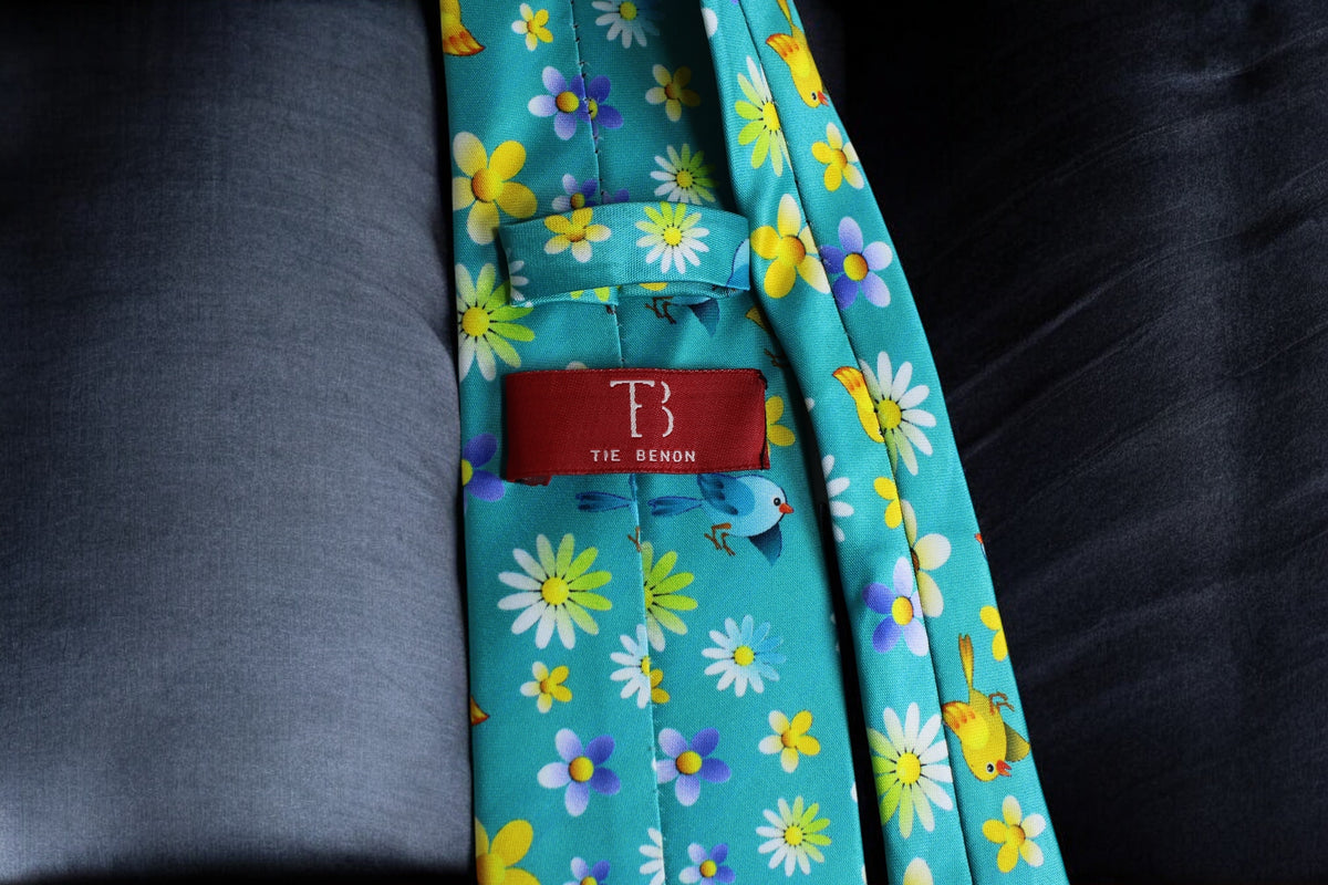 Vibrant Aqua Floral & Bird Pattern Tie
